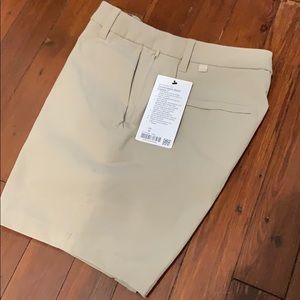 Commission Short Classic 7”